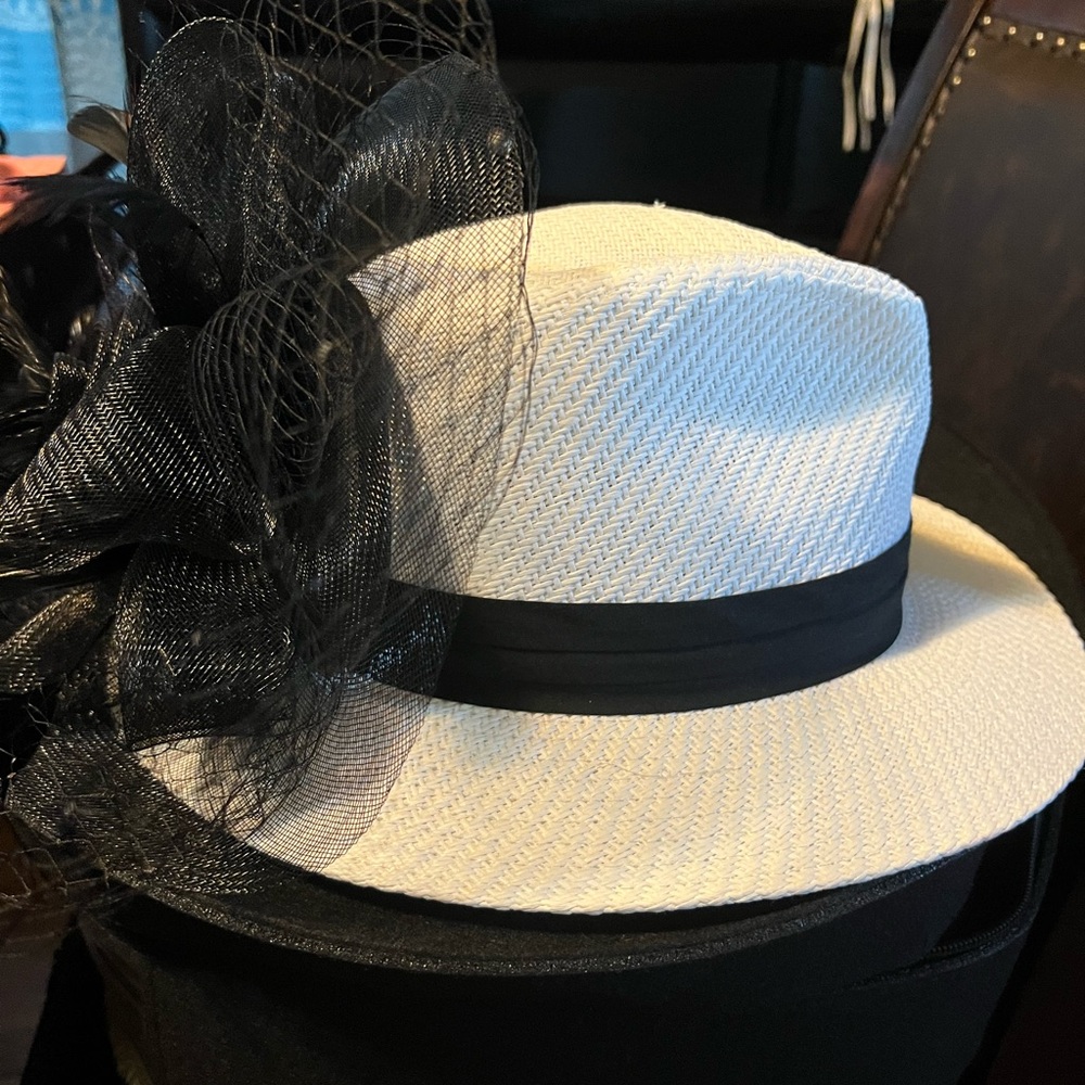 Elegant White Hat with Black Tulle, netting & feathered Bow